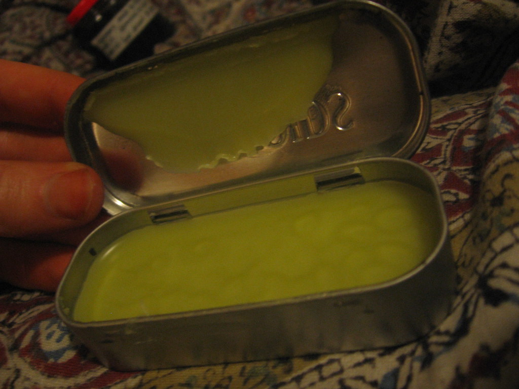 Comfrey Salve, image 3